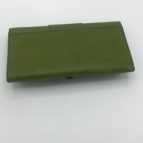 Ted Baker Wallet in Lime Green/Rose Gold - Picture 2 of 8